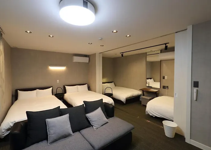 White Crystal Roomb
