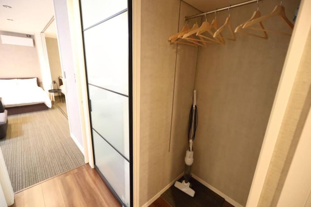 アパート White Crystal Roomb