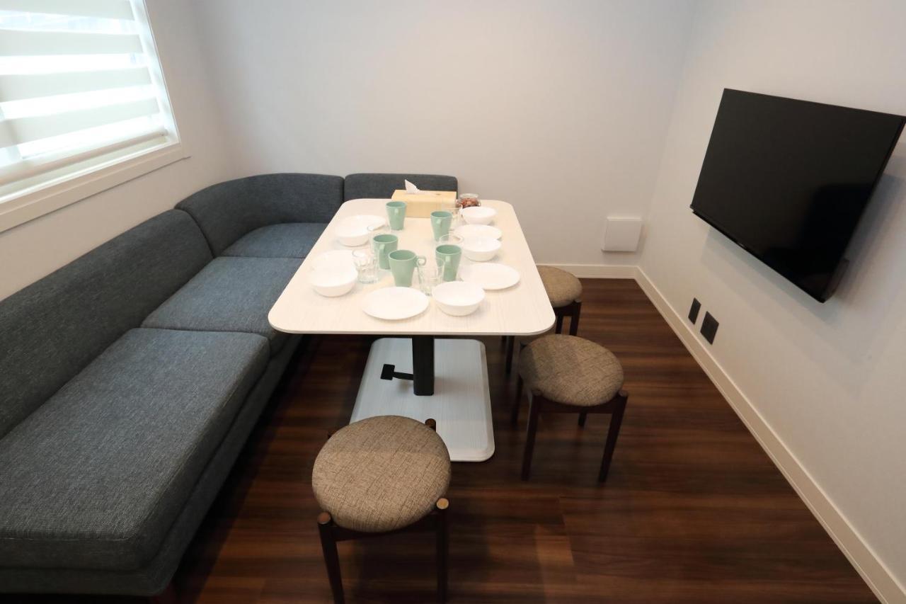 White Crystal Roomb 福岡市
